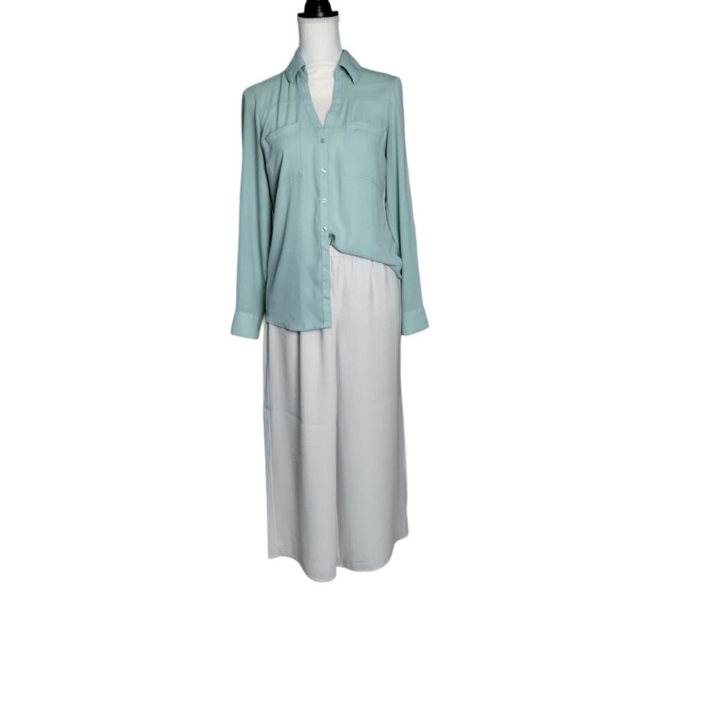 Express Sage Green Button Up Blouse Roll Tap Sleeve Lightweight Elevated Basic - Picture 1 of 8
